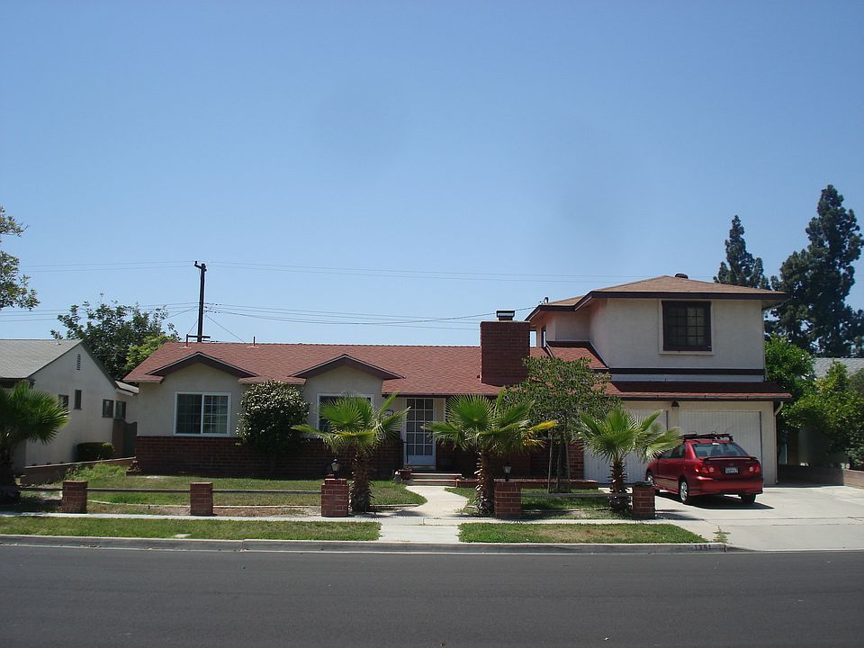 4 Bed 4 Bath