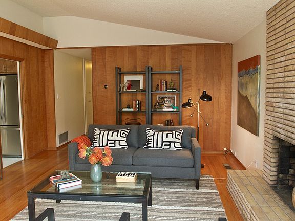 3rd image of 1519 Poplar Ave
