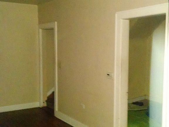 3rd image of 204 E Thomas St
