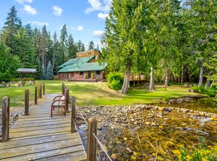 378 Woodpecker Ln, Sandpoint, ID 83864