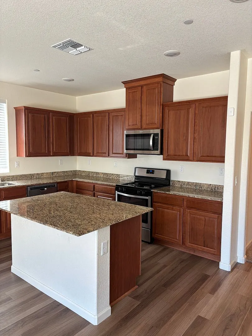 3 Bd 2/Ba House In Marysville Coming Soon! — Photo 2