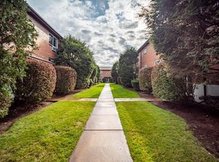 48 Bryon Rd, Chestnut Hill, MA 02467