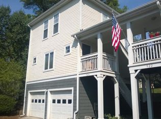 926 W 1st St, Charlotte, NC 28202