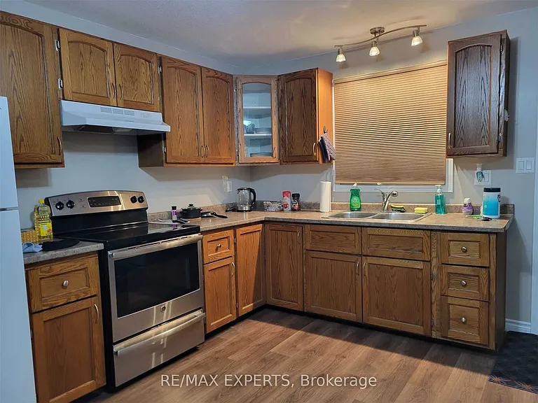 180 Haldimand Rd #20 — Photo 3