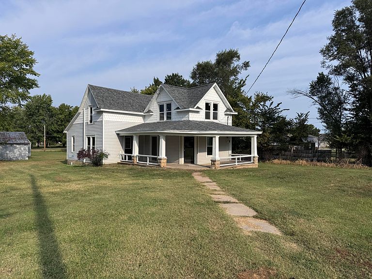 Listing photo 3