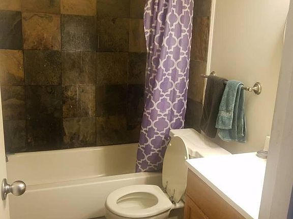 3rd image of 2134 Fairfax Ave APT E4