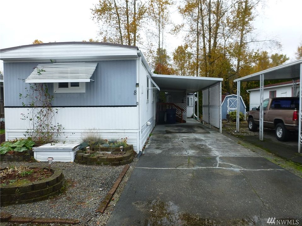 1st image of 16600 25th Ave NE Unit 8
