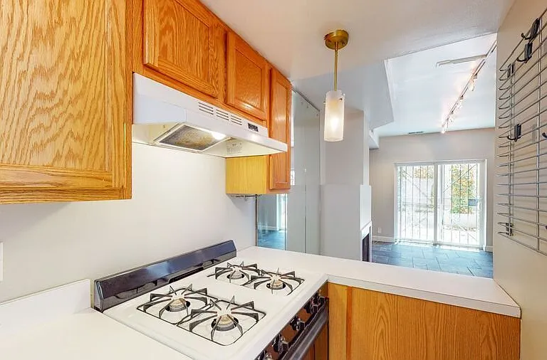 1108 Q St NW — Photo 17