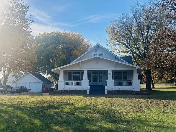 8508 S 7th Hwy, Blue Springs, MO 64014