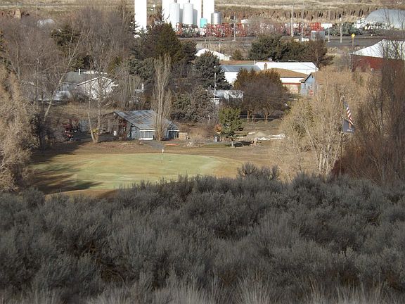 3rd image of 612 W Sage Dr