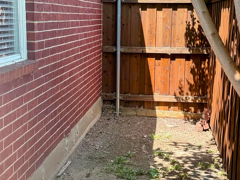 9736 Indian Canyon Dr — Photo 19