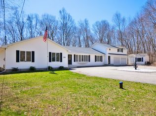 63 Hoadly Rd, Amston, CT 06231