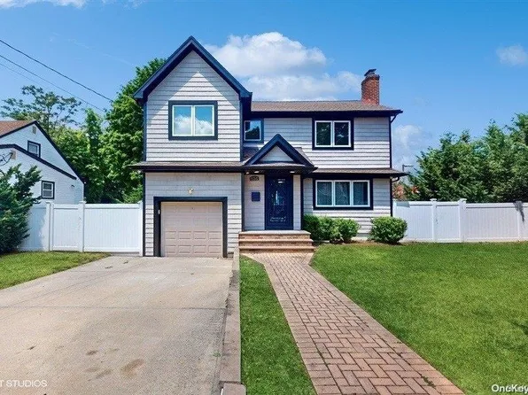 814 Cleveland Street, West Hempstead, NY 11552