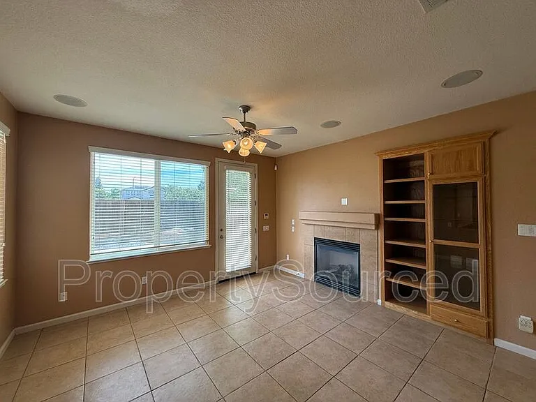 1688 Gathering Ln — Photo 10