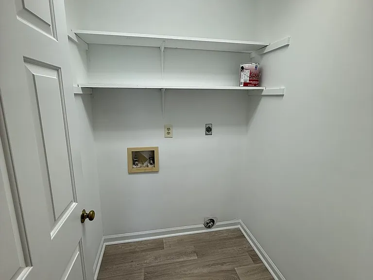 405 Avent Cir — Photo 19