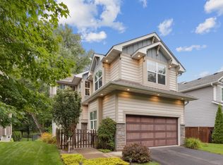 1587 Maple Pl, Mound, MN 55364