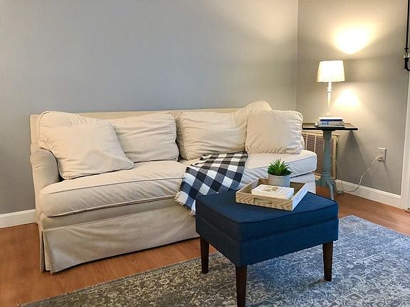 5th image of 117 Tall Oaks Dr Unit G