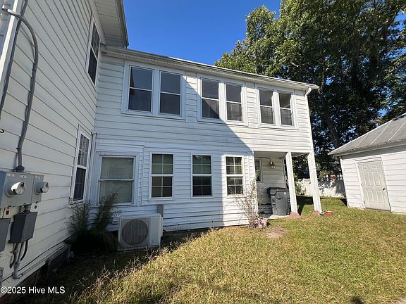 4th image of 216 N Church Street