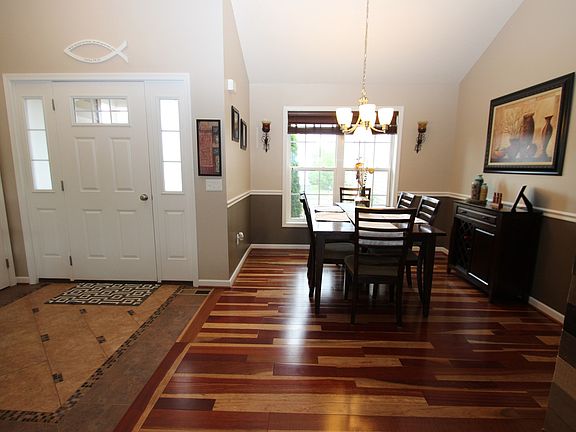 3rd image of 6409 Sunray Crest Dr