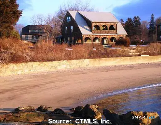 Building Photo - Buffalo Bay