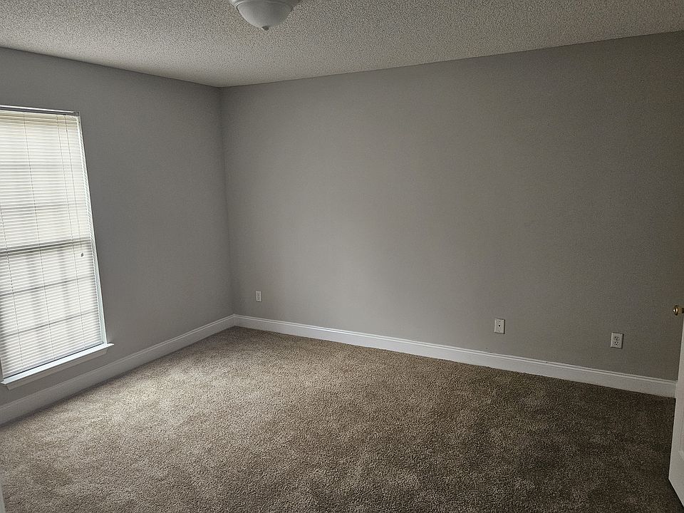 2nd image of 127 Westcott Ln