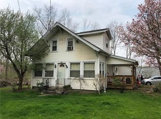 54 Walnut St, West Middlesex, PA 16159