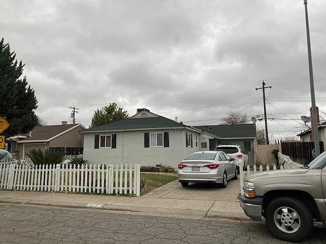 1st image of 3697 McClellan Dr