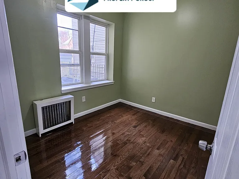 45 Cedar Ave #3 — Photo 4