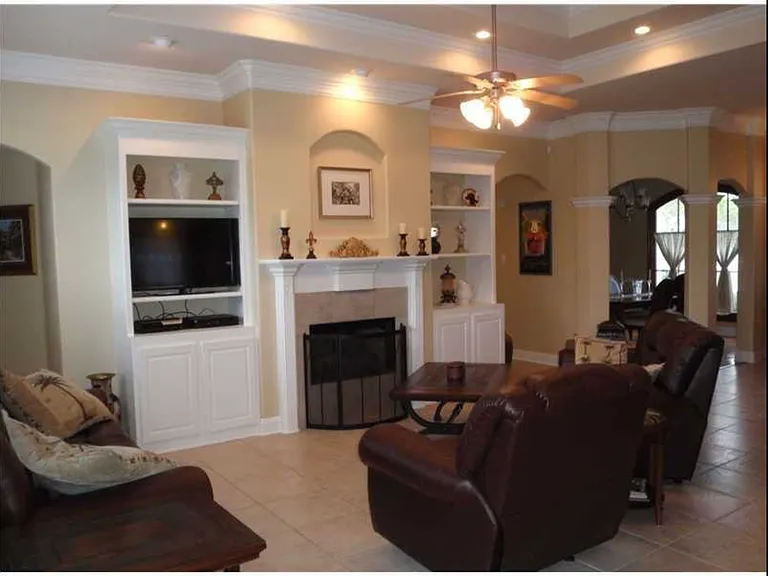 616 E Oak Point Ct — Photo 7