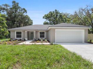 12 Lippitt Ave, Frostproof, FL 33843