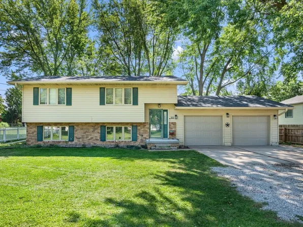 302 Waubonsie Ave, Tabor, IA 51653