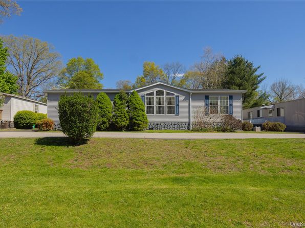 39 Cedar Flats Rd