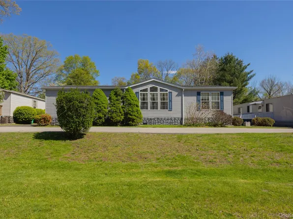 39 Cedar Flats Rd, Stony Pt, NY 10980