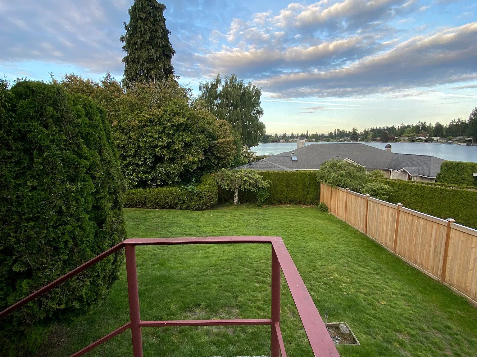15230 20th Ave SW — Photo 2