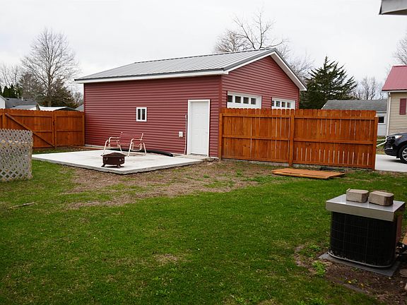 4th image of 424 7th St SW