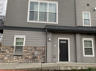 10733 NE Red Wing Way UNIT 101, Beaverton, OR 97006