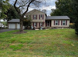 6720 Garrett Rd, Rockville, MD 20855