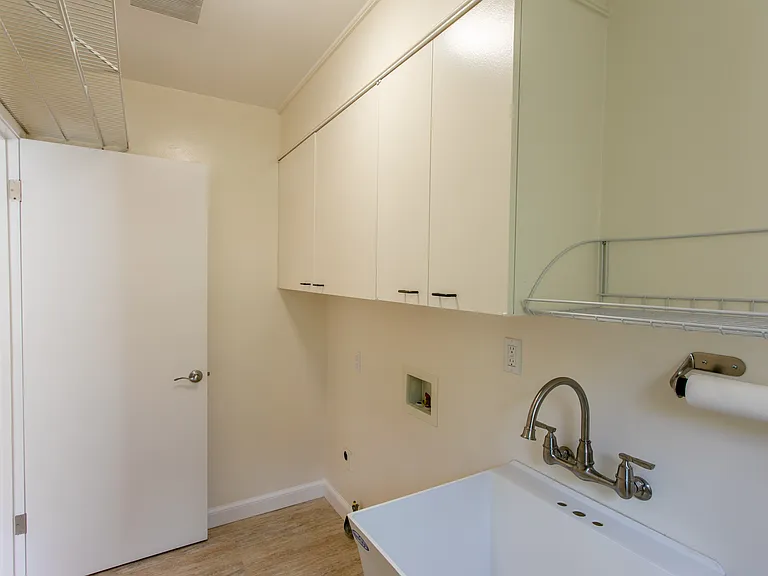 733 Circle Dr — Photo 25