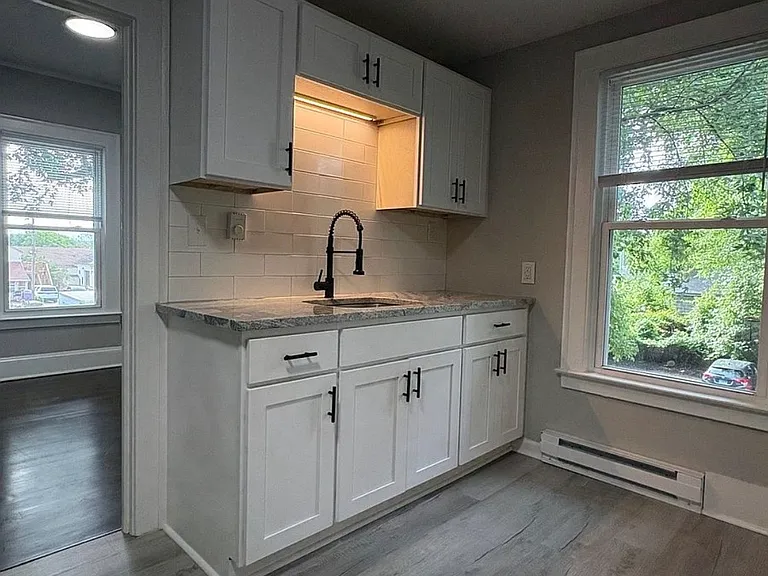 198 Main St #2 — Photo 5
