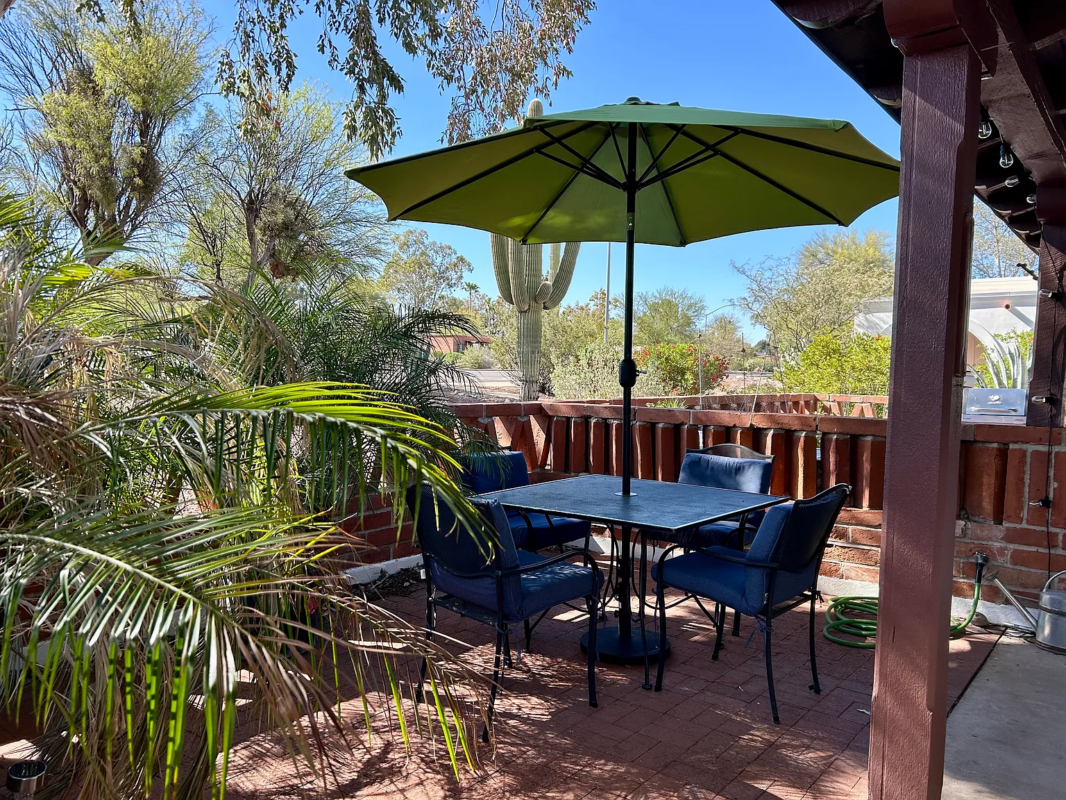 515 S La Canada Dr — Photo 3
