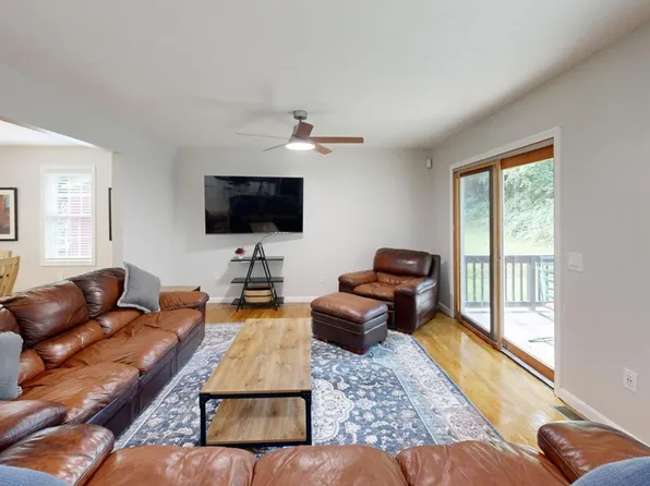 9 Bates Ave #Id1380182p, Worcester, MA 01605