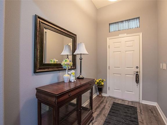 2nd image of 106 Pecorri Ct