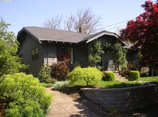 3303 SE Harrison St, Portland, OR 97214