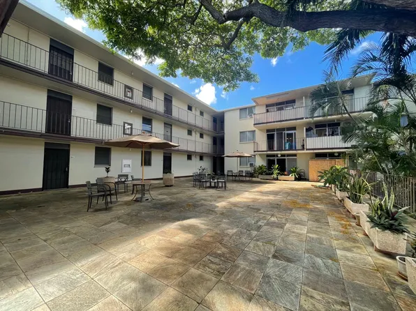 1914 University Ave APT 209, Honolulu, HI 96822