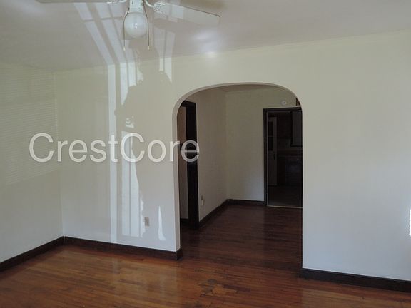 4th image of 3078 Spottswood Ave
