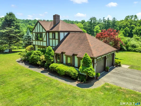 800 Fish Rock Road, Southbury, CT 06488