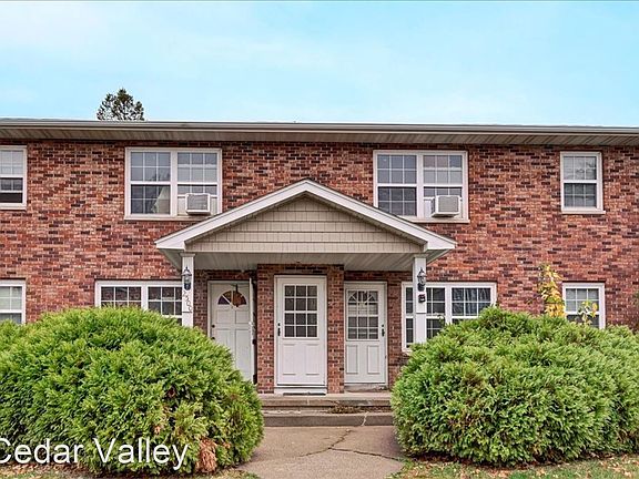 4th image of 2500 Olive St #16793809