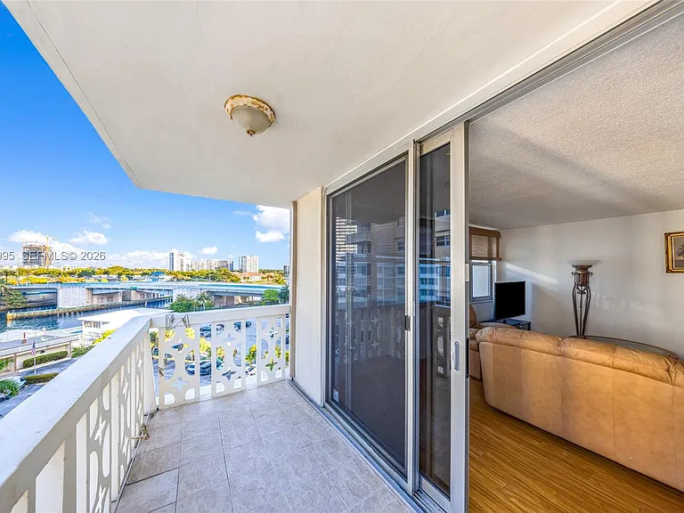 1825 S Ocean Dr #708 — Photo 25