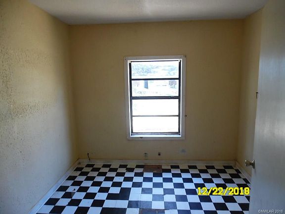 4th image of 7102 Karen St