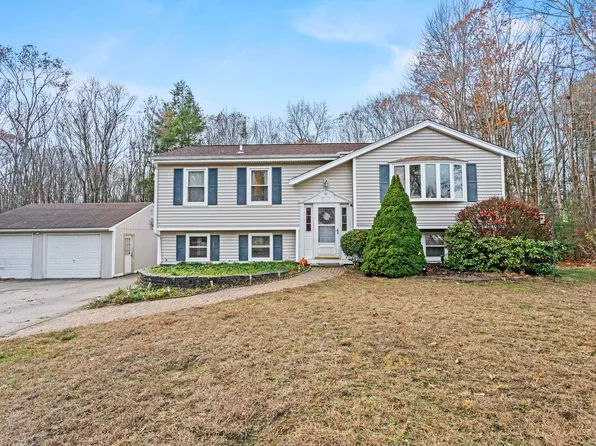 4 Woodland Avenue, Seabrook, NH 03874